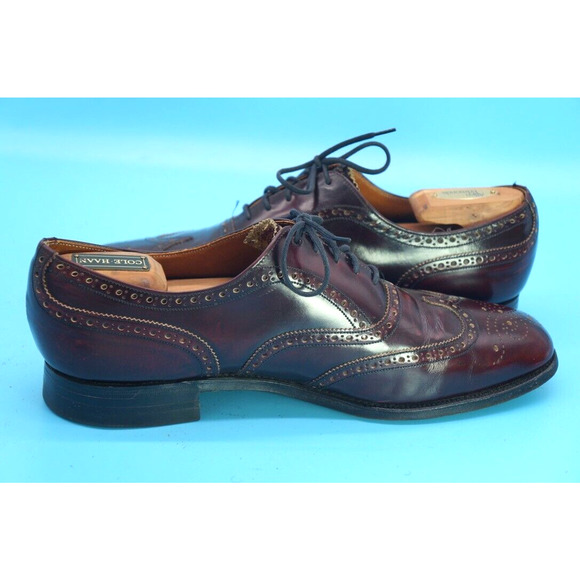 ROYAL TWEED BY CHEANEY OF ENGLAND BURGUNDY WING TIP LACE UP SHOES SIZE 10.5. main image 9